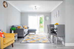 Stunning Place, close to Windsor & Heathrow & Private Parking